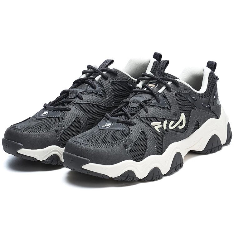 4 Athletic Shoes "Black"