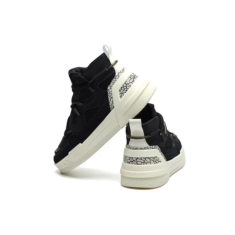 High-Top Black/White