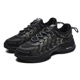 Luce Sneakers “Core Black”